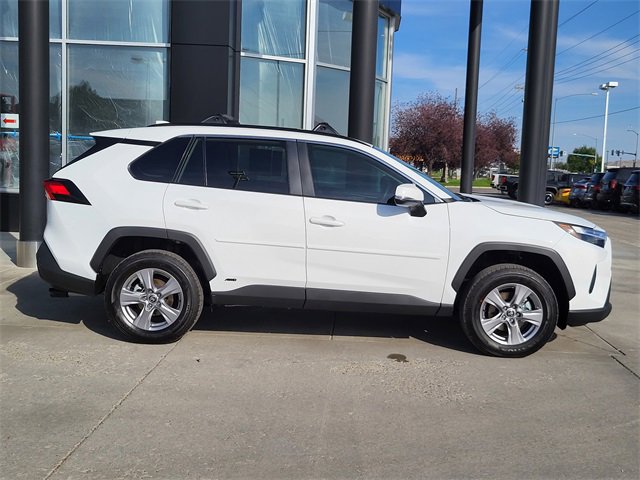 Used 2025 Toyota RAV4 XLE image 43