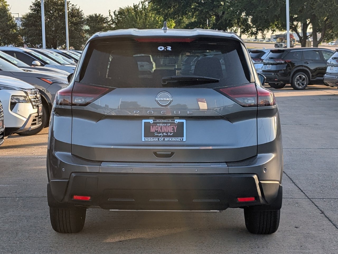 New 2025 Nissan Rogue SV FWD image 5