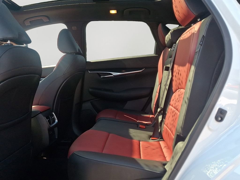 Certified 2025 INFINITI QX50 Sport image 8