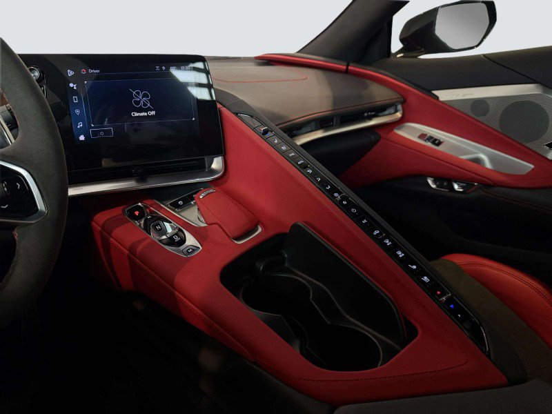 Used 2024 Chevrolet Corvette Stingray Preferred Conv w/ Z51 Performance Package RWD image 26