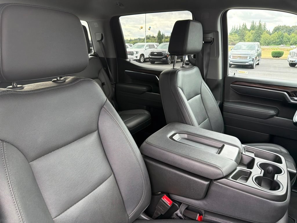 Used 2025 GMC Sierra 1500 SLT AWD/4WD image 27