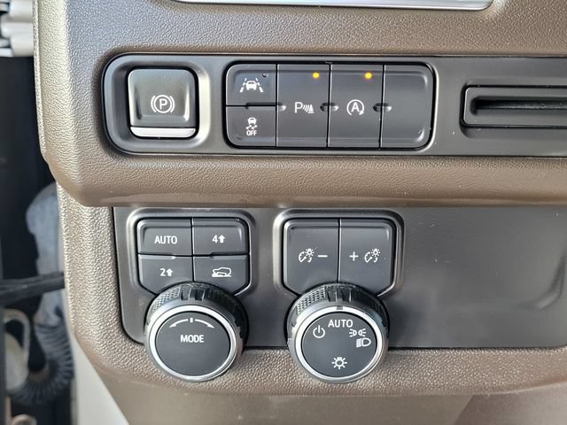 Used 2024 Chevrolet Tahoe LT AWD/4WD image 13