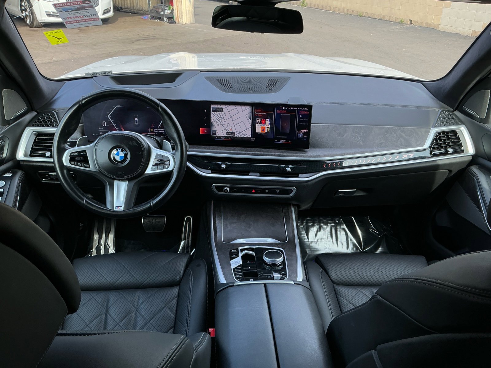 Used 2023 BMW X7 xDrive40i w/ M Sport Package image 17