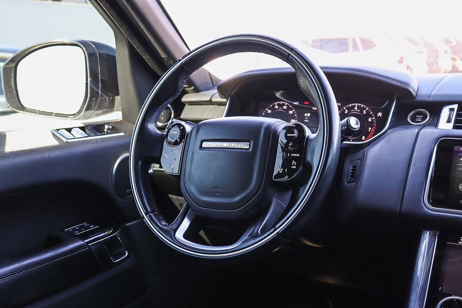 Used 2018 Land Rover Range Rover Sport HSE Dynamic image 14