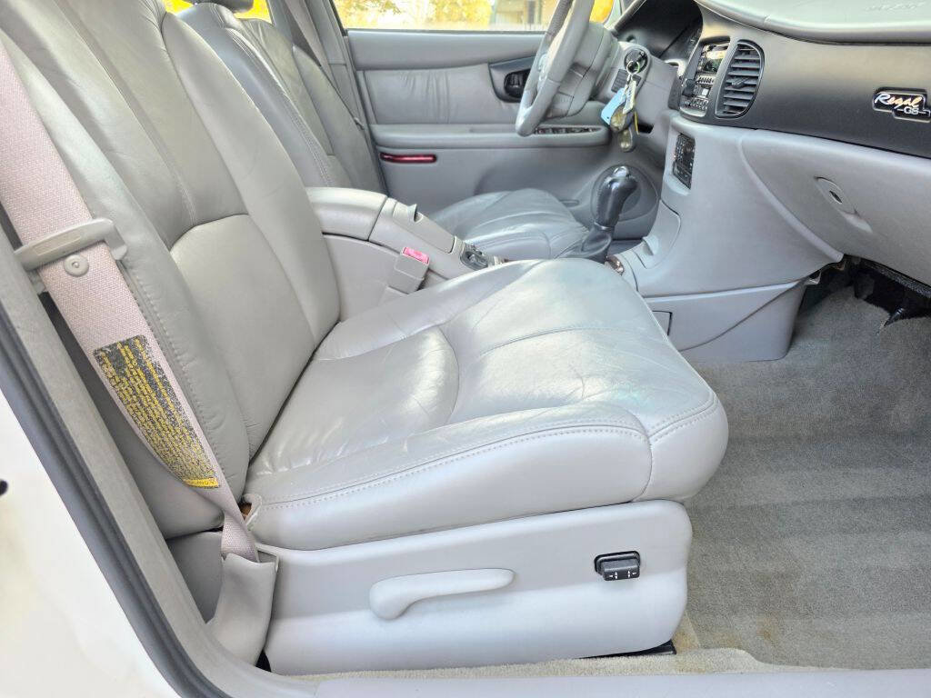 Used 2001 Buick Regal GS w/ Prestige Pkg image 15