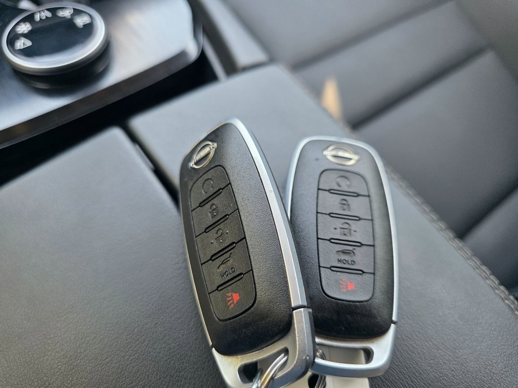 Used 2025 Nissan Rogue SL image 29