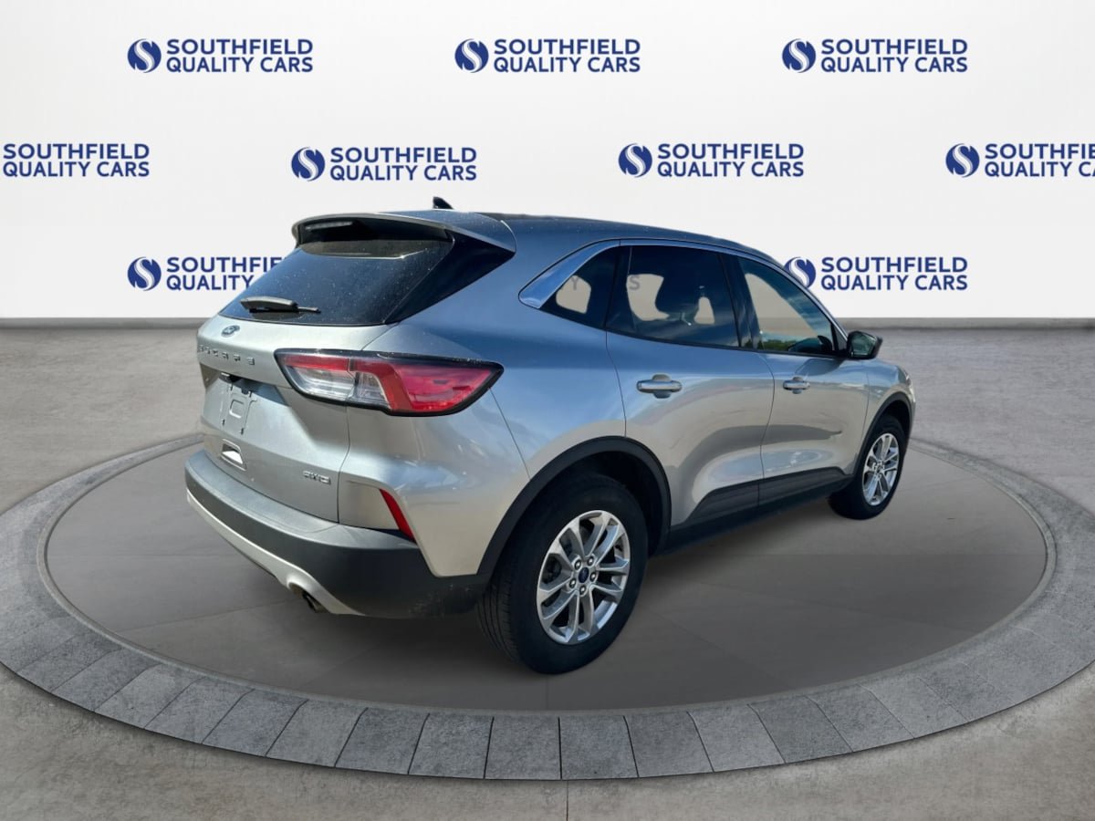 Used 2022 Ford Escape SE AWD/4WD image 7