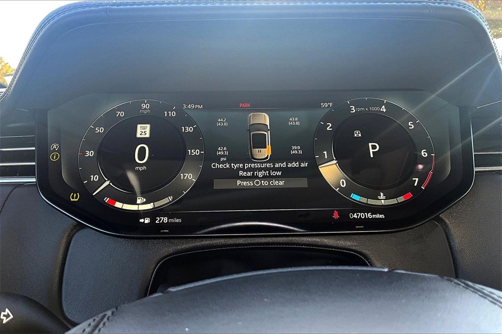 Used 2022 Land Rover Range Rover SE image 20