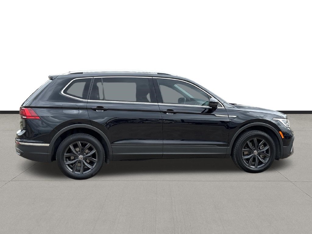 Used 2024 Volkswagen Tiguan SE FWD image 14
