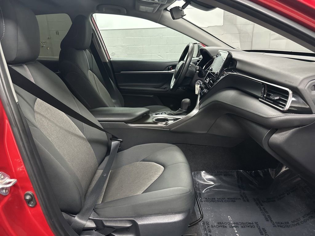 Used 2023 Toyota Camry LE AWD/4WD image 20