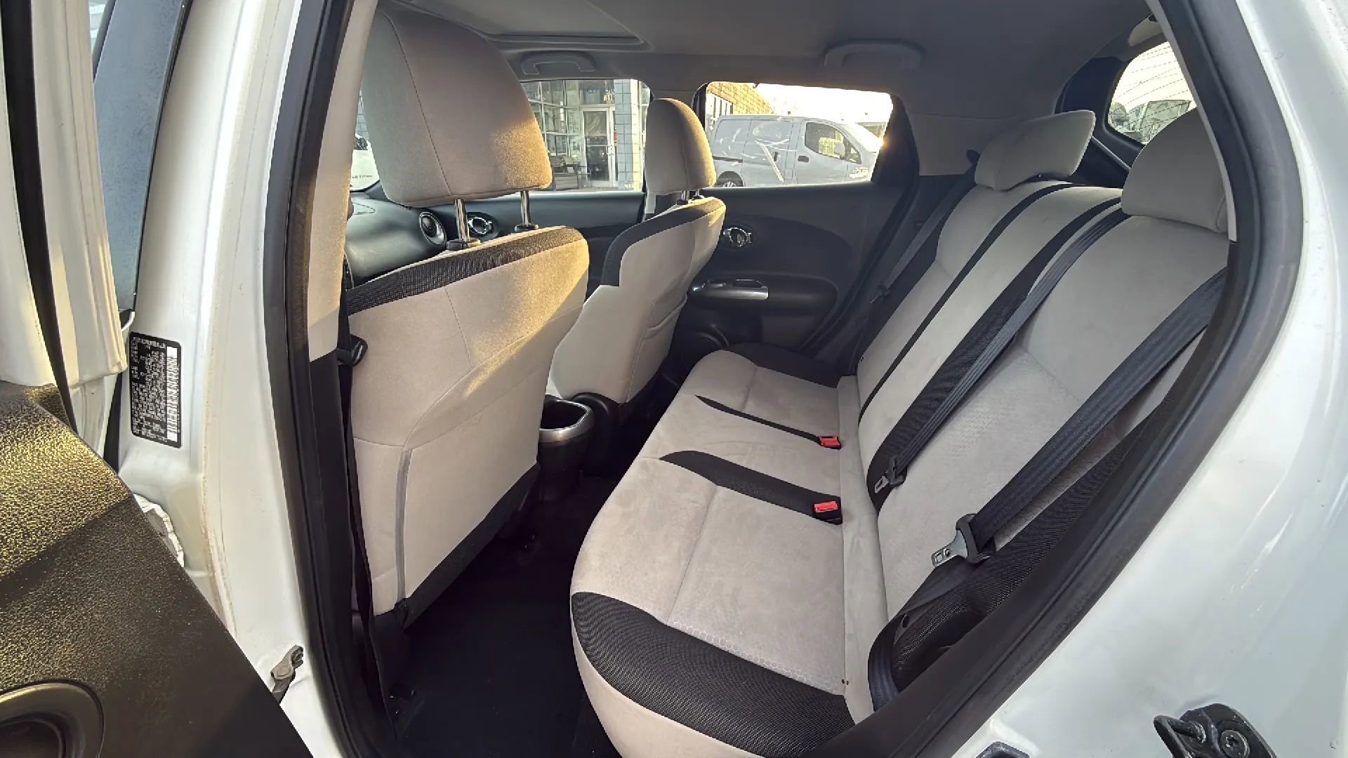 Used 2014 Nissan Juke SV image 12