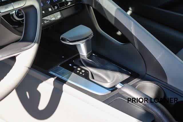 Certified 2025 Hyundai Elantra Sport FWD image 26