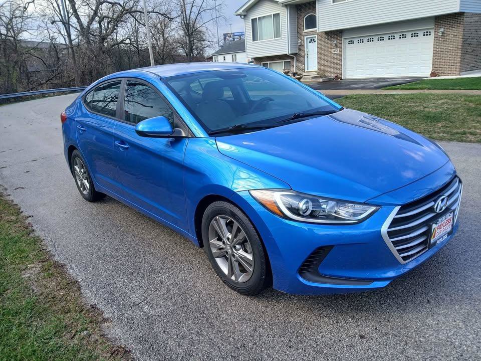 Used 2017 Hyundai Elantra SE FWD image 4