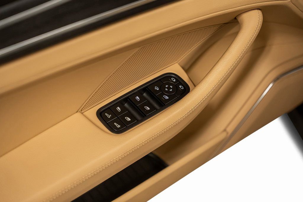 Used 2023 Porsche Panamera Platinum Edition image 63