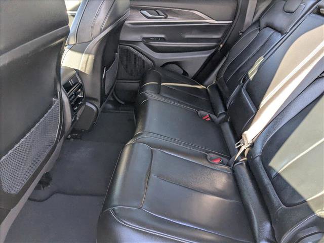 Used 2023 Jeep Grand Cherokee Limited image 18