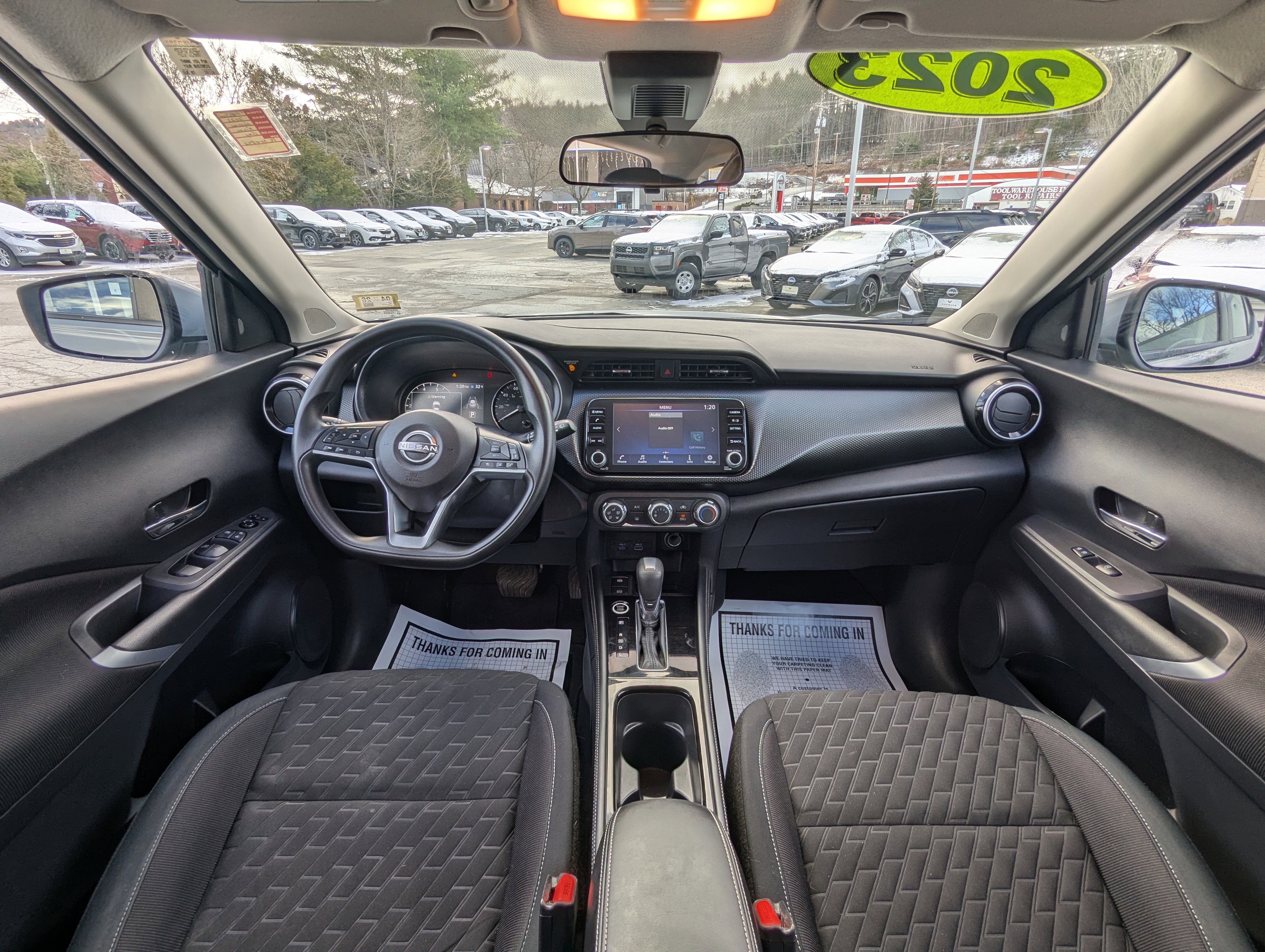 Used 2023 Nissan Kicks SV image 14