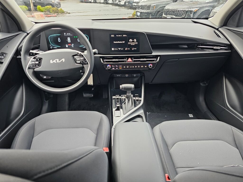 New 2026 Kia Niro LX FWD image 2