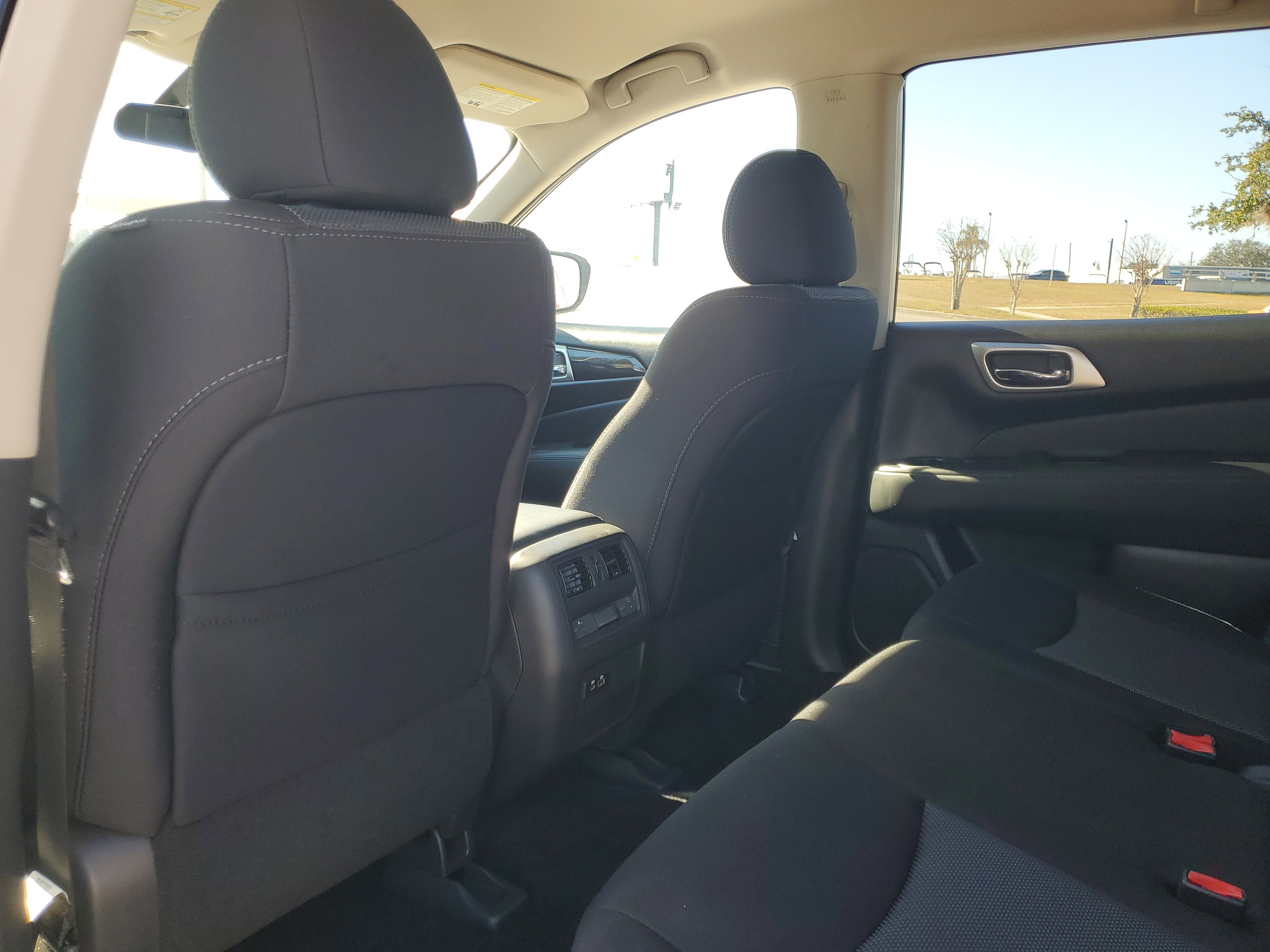 Certified 2020 Nissan Pathfinder S image 18