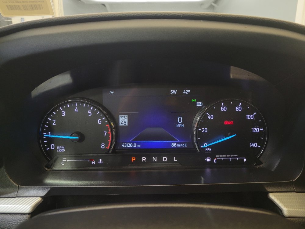 Used 2022 Ford Explorer XLT w/ Equipment Group 202A AWD/4WD image 23