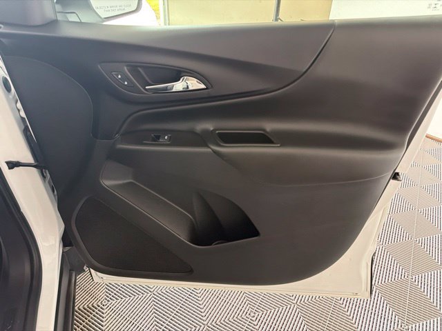 Used 2024 Chevrolet Equinox LT FWD image 37