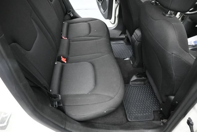 Used 2023 Jeep Renegade Latitude AWD/4WD image 21