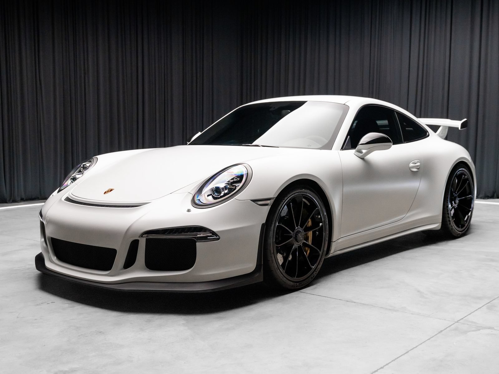 Used 2015 Porsche 911 GT3 w/ Sound Package Plus RWD image 24