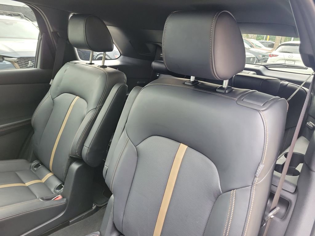 Used 2024 MAZDA CX-90 Plug-In Hybrid w/ Premium Plus image 18