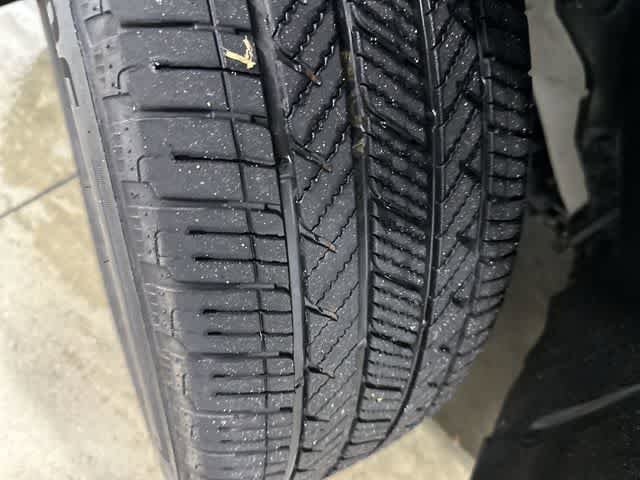 Used 2025 Honda Pilot Black Edition image 30
