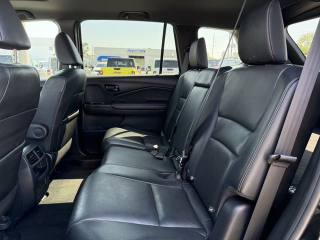 Used 2022 Honda Passport EX-L image 17