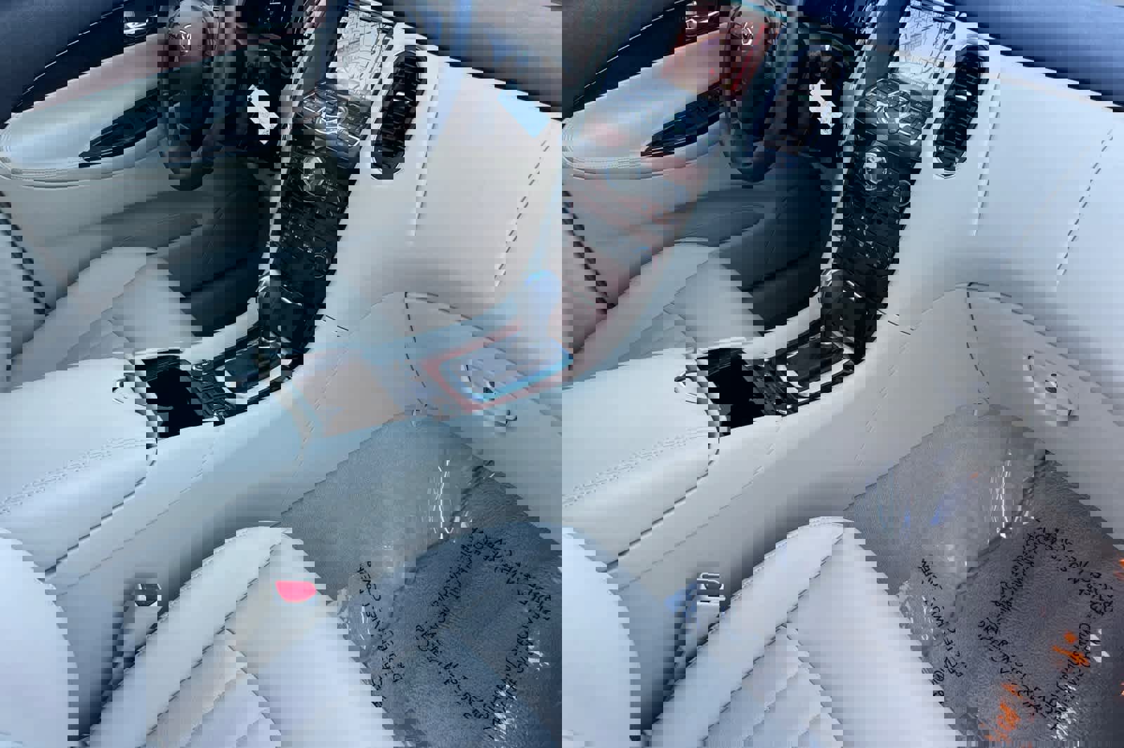 Used 2016 INFINITI QX50 2WD w/ Deluxe Touring Package image 17