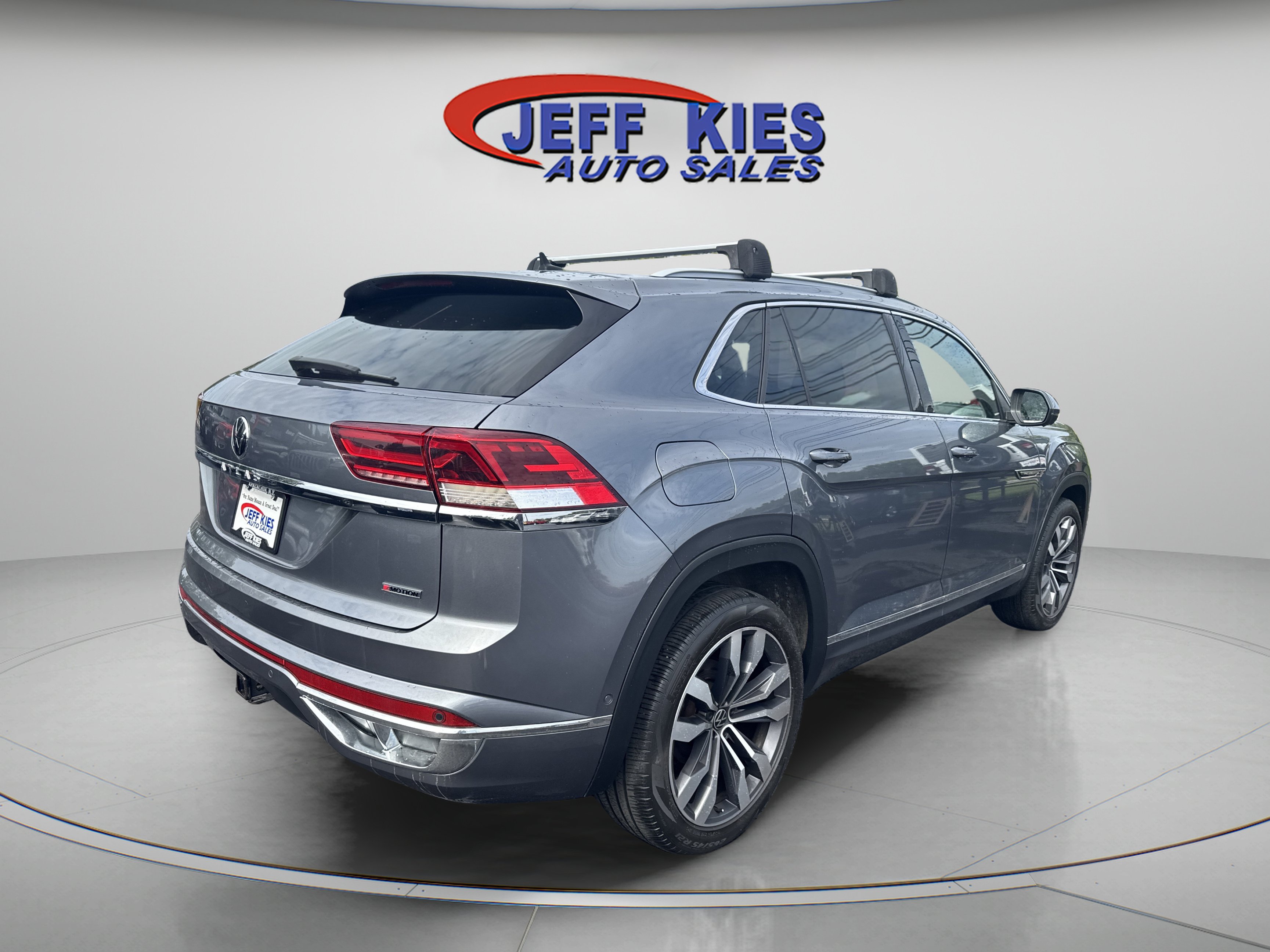 Used 2020 Volkswagen Atlas Cross Sport SEL Premium R-Line AWD/4WD image 5