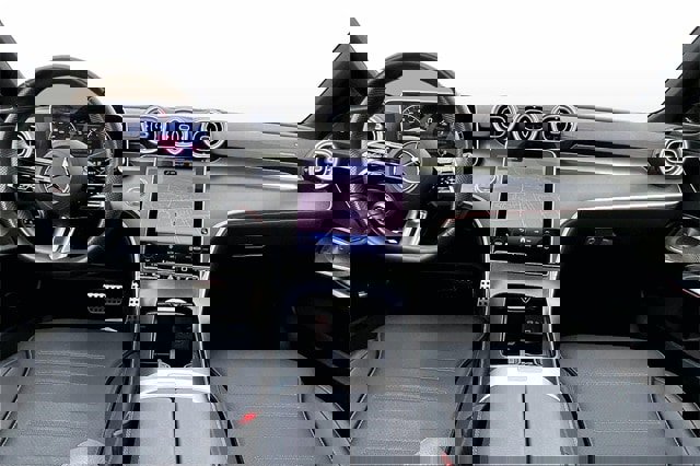 Used 2025 Mercedes-Benz C 300 4MATIC Sedan image 10