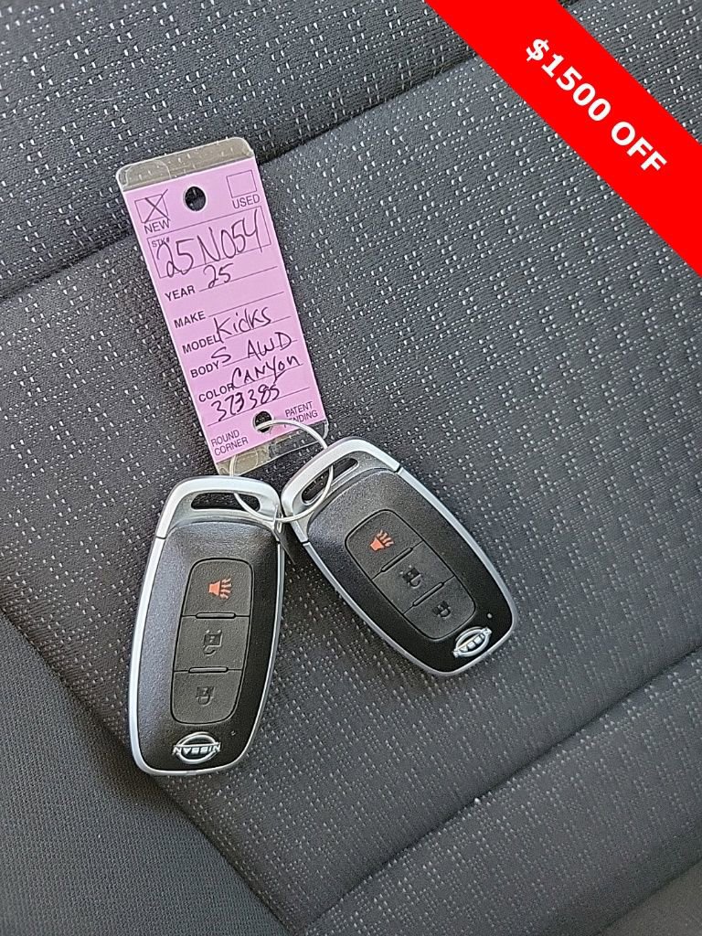 New 2025 Nissan Kicks S image 19