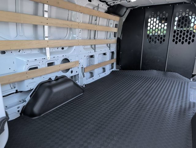 Used 2025 Ford Transit 250 Low Roof w/ Exterior Upgrade Package RWD image 27