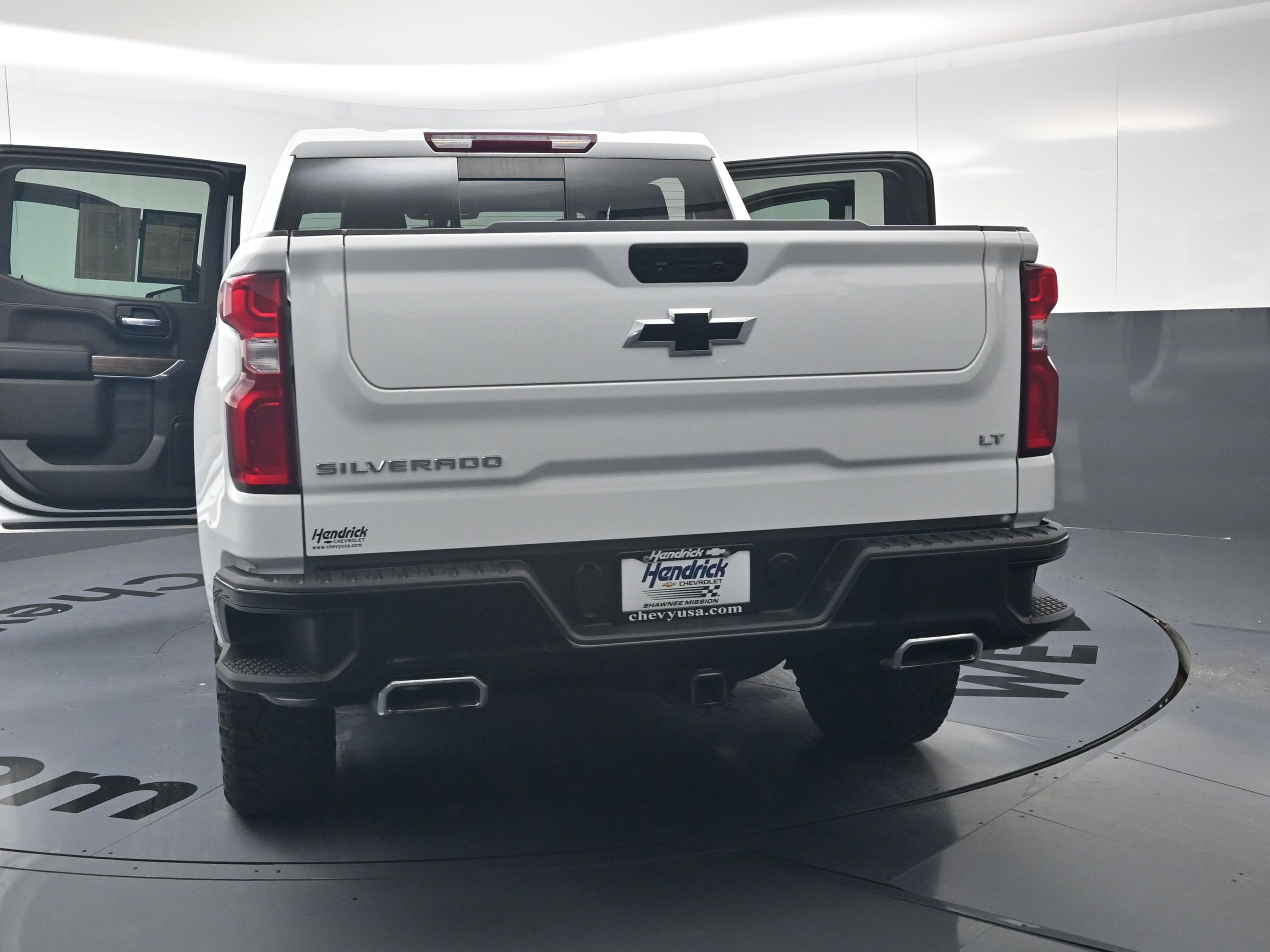 Used 2021 Chevrolet Silverado 1500 LT Trail Boss w/ Convenience Package II AWD/4WD image 28
