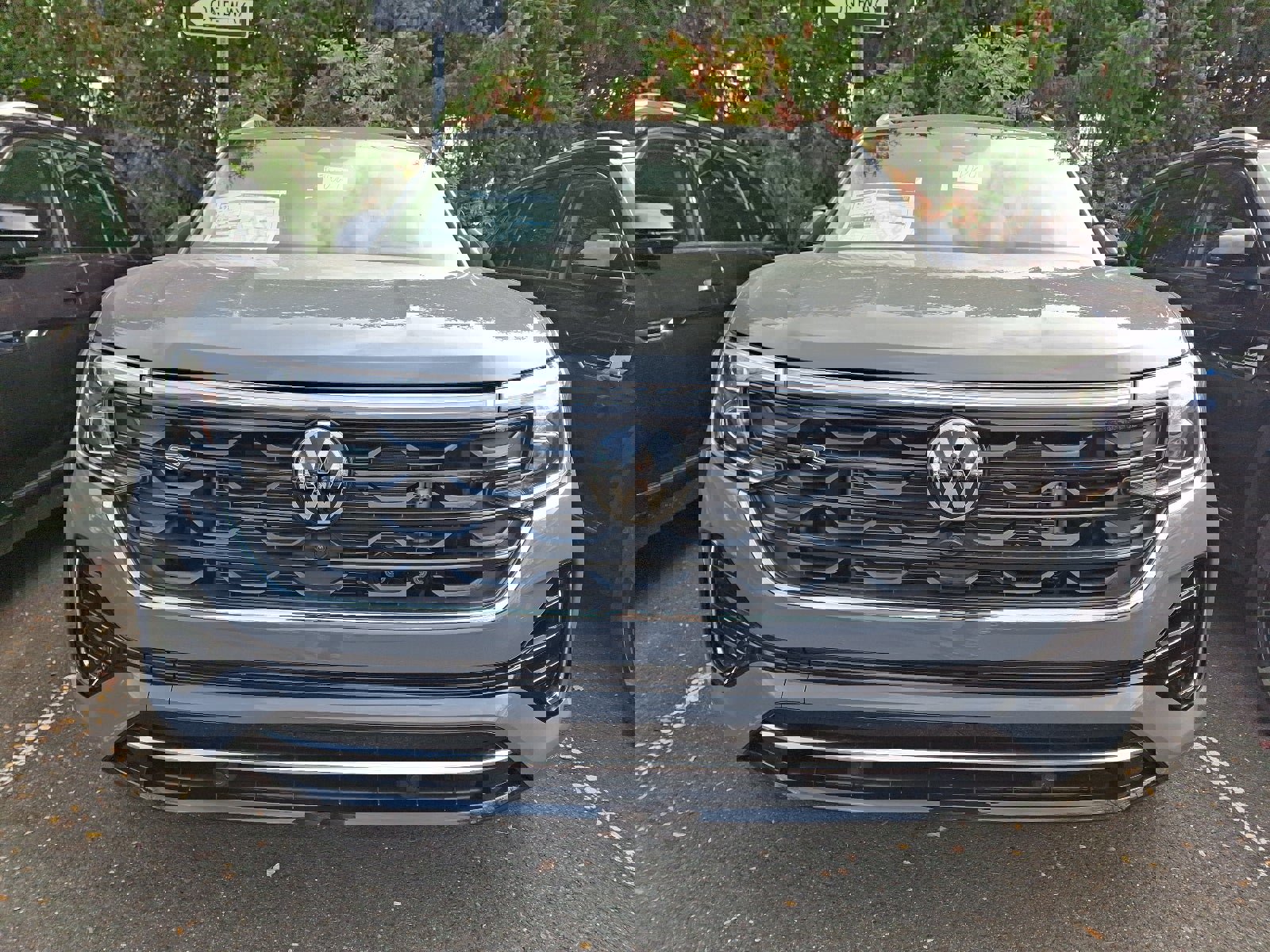 New 2026 Volkswagen Atlas SEL Premium R-Line image 2