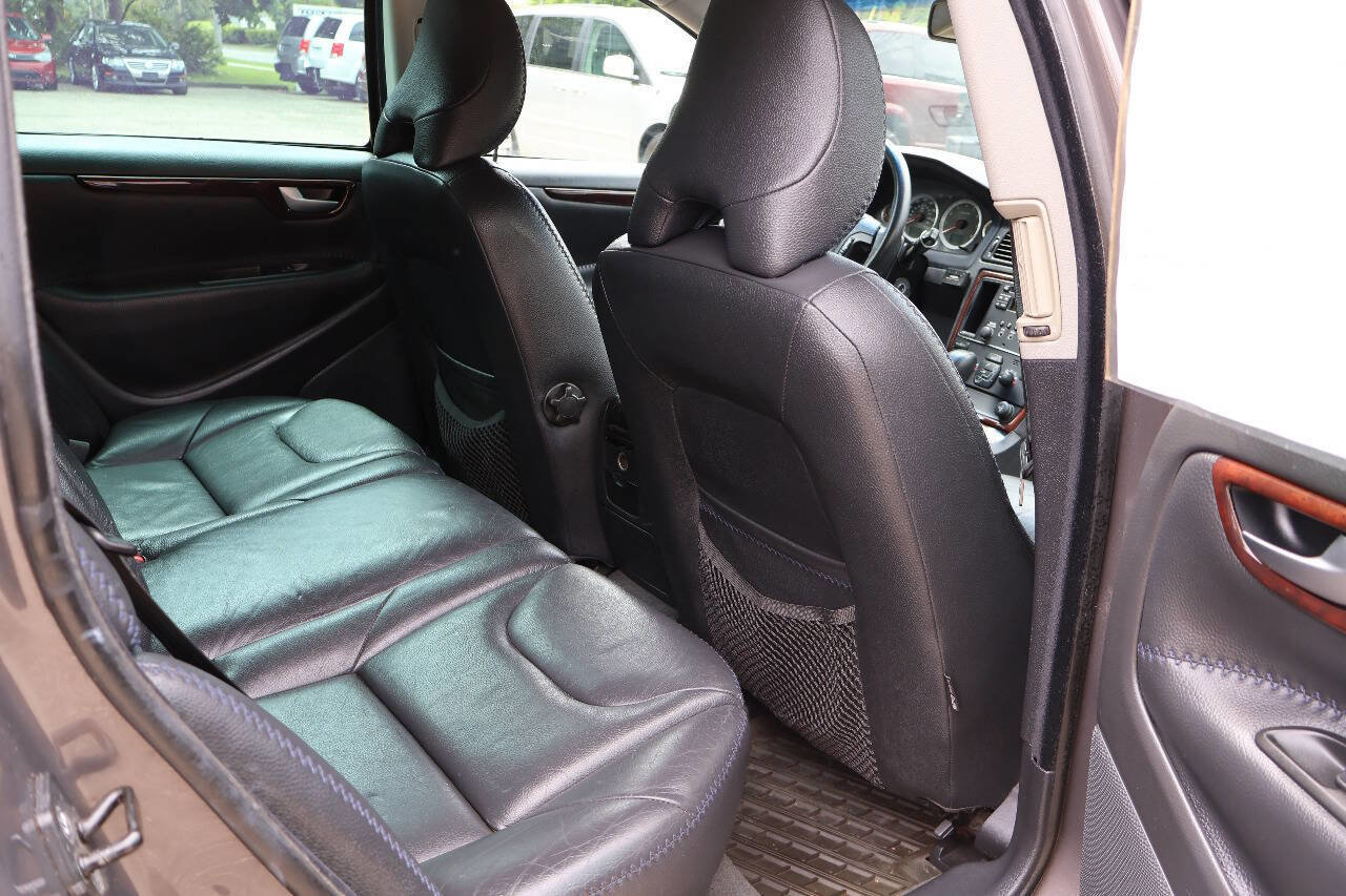Used 2007 Volvo XC70 AWD/4WD image 25