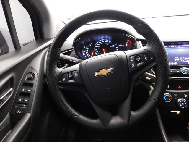 Used 2022 Chevrolet Trax LS w/ Tint and Cruise Package image 27