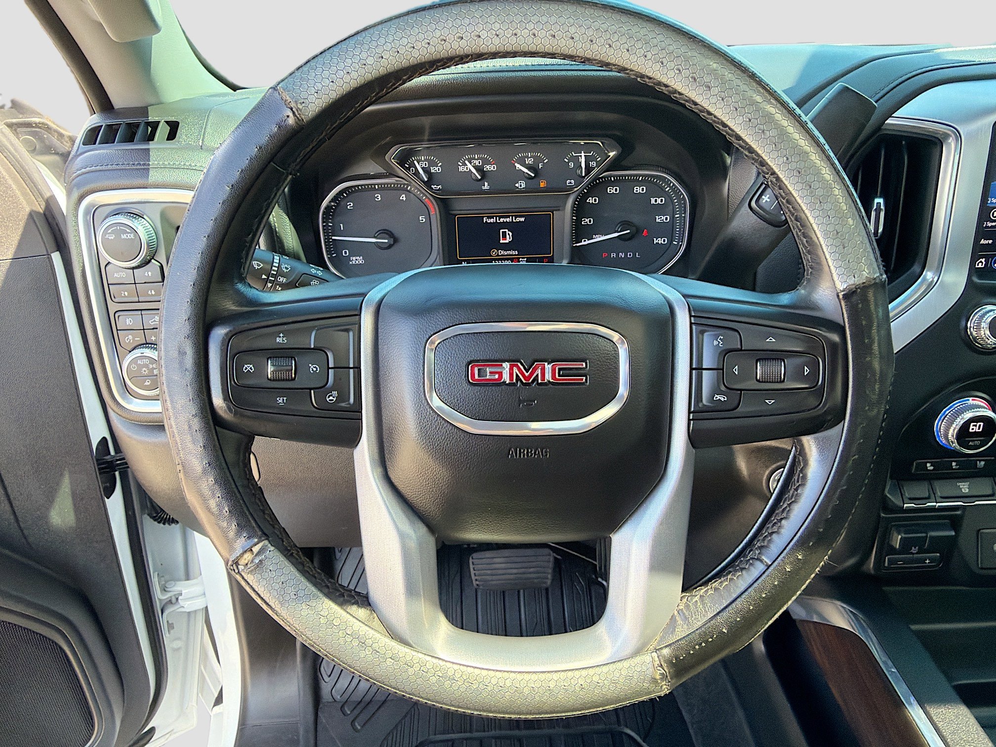 Used 2022 GMC Sierra 2500 SLT image 37