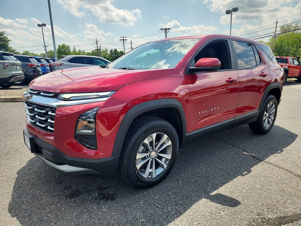 Certified 2026 Chevrolet Equinox LT AWD/4WD image 3