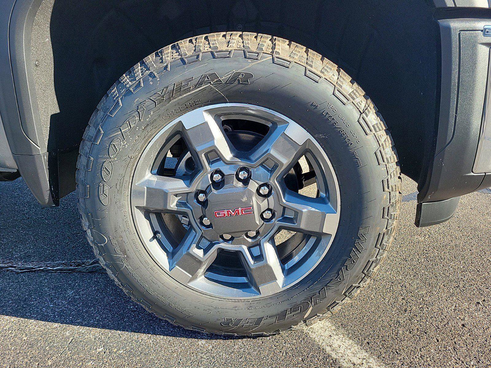 New 2026 GMC Sierra 2500 SLT w/ SLT Premium Package image 5