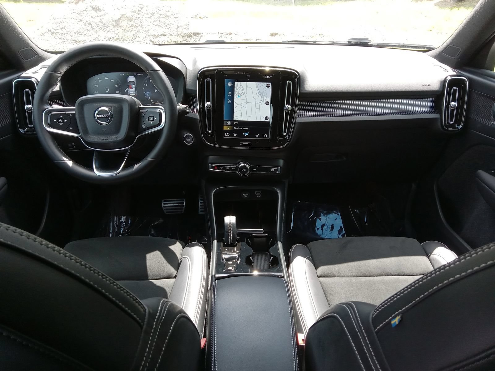Used 2022 Volvo XC40 T5 R-Design w/ Climate Package AWD/4WD image 15