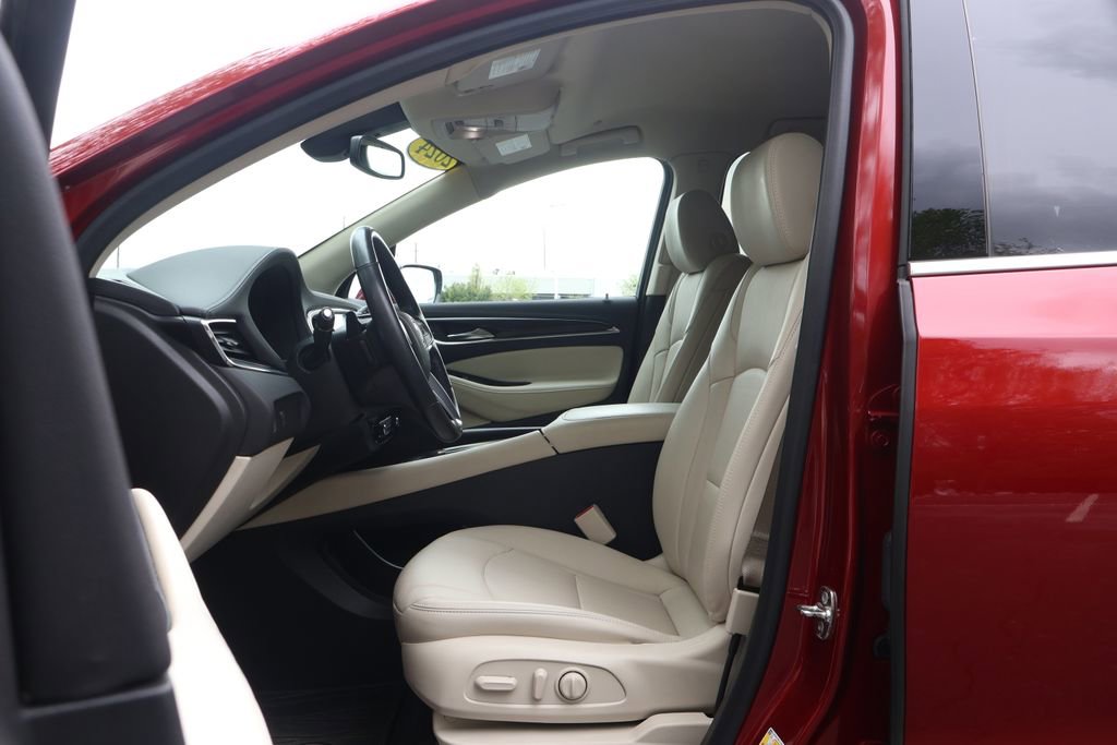 Used 2024 Buick Enclave Essence FWD image 32