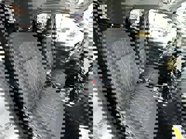 Used 2019 Ford EcoSport SE w/ SE Convenience Package image 24