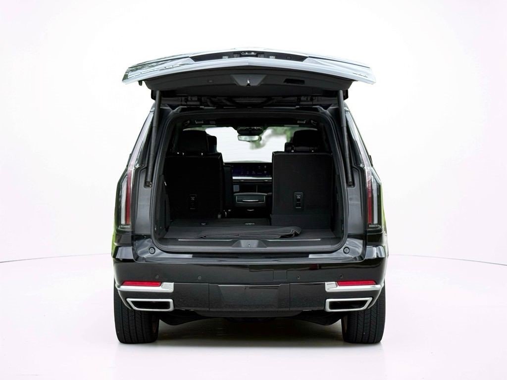 Used 2025 Cadillac Escalade Premium Luxury Platinum w/ LPO, Floor Liner Package AWD/4WD image 17