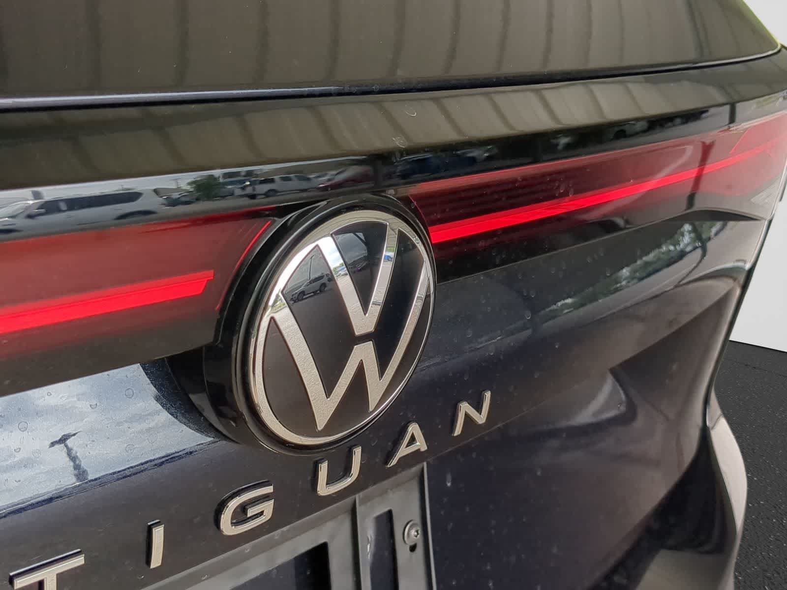 New 2025 Volkswagen Tiguan S FWD image 12