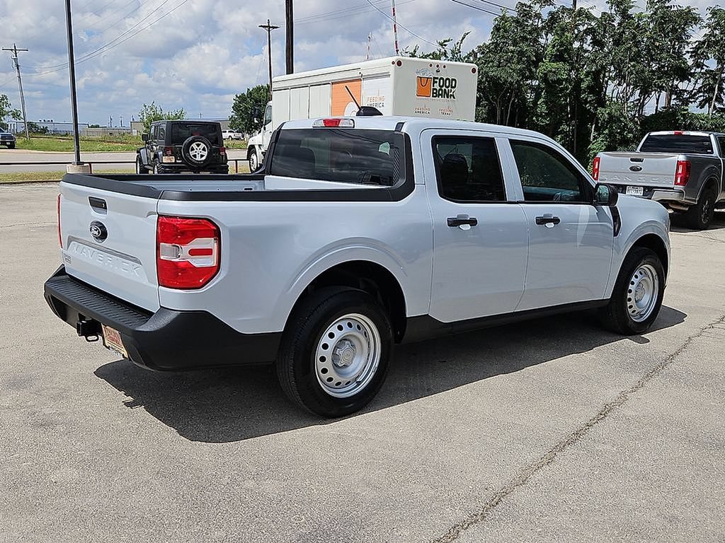 Used 2025 Ford Maverick XL w/ Equipment Group 102A AWD/4WD image 11