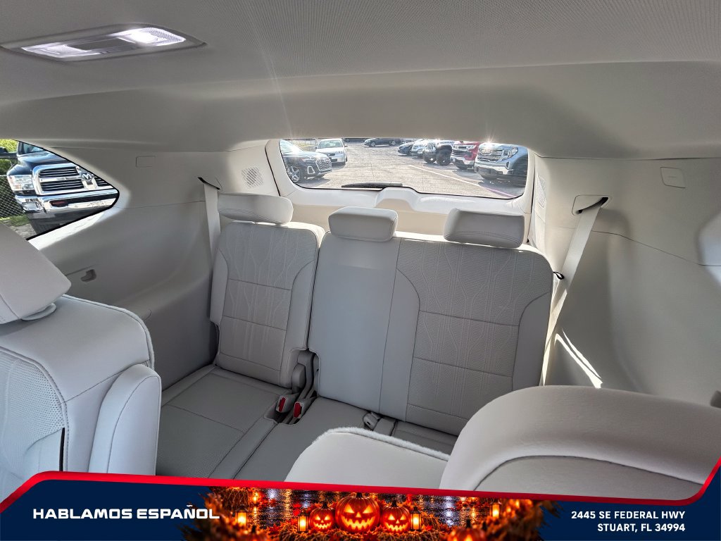 New 2026 Buick Enclave Avenir w/ Super Cruise Package AWD/4WD image 13