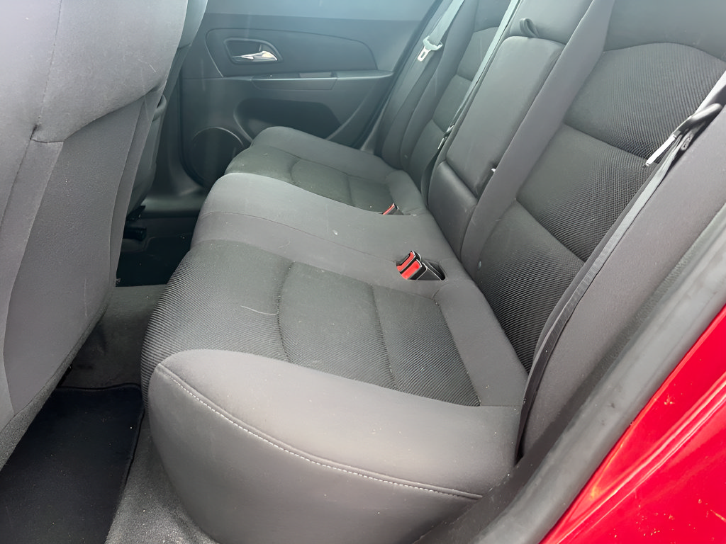 Used 2014 Chevrolet Cruze LT FWD image 11