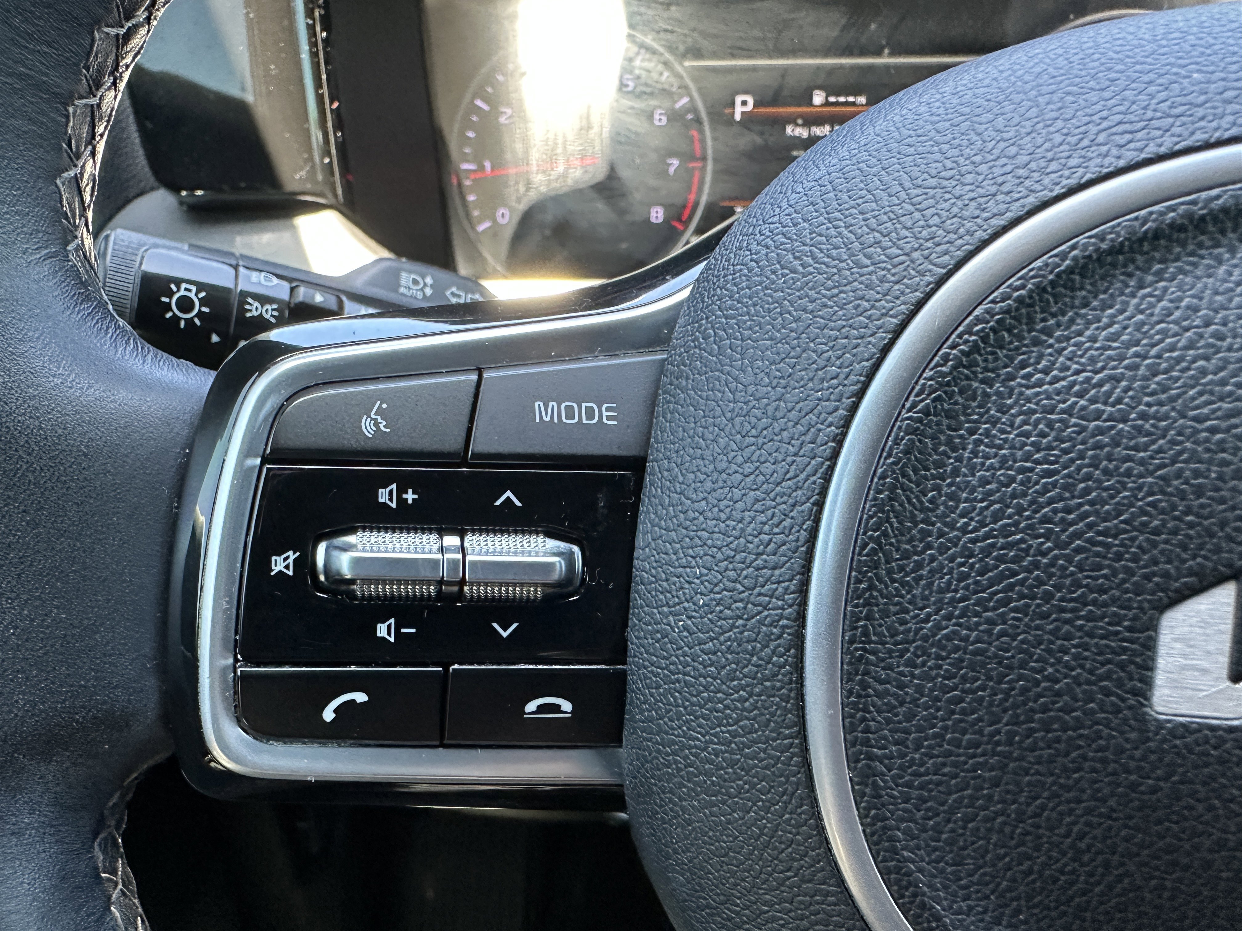 Certified 2022 Kia Sorento SX AWD/4WD image 29